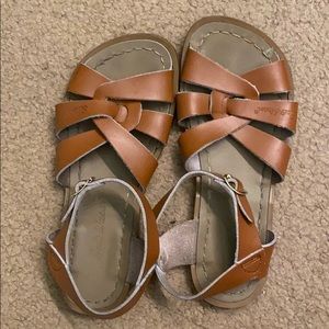 Saltwater Hoy sandals (Children’s size 2)